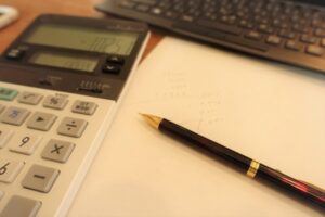 働きながら専修免許を取得する方法と実践ポイント